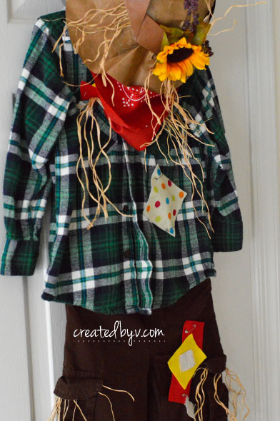 No-Sew Scarecrow Costume // www.createdbyv.com