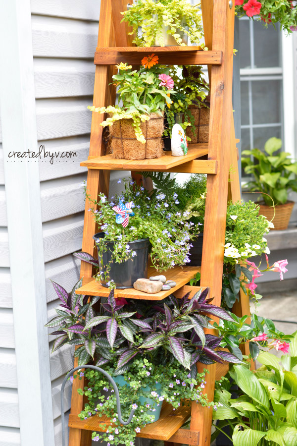 See how to build this A-frame folding plant stand out of western red cedar to beautifully display your plant collection!