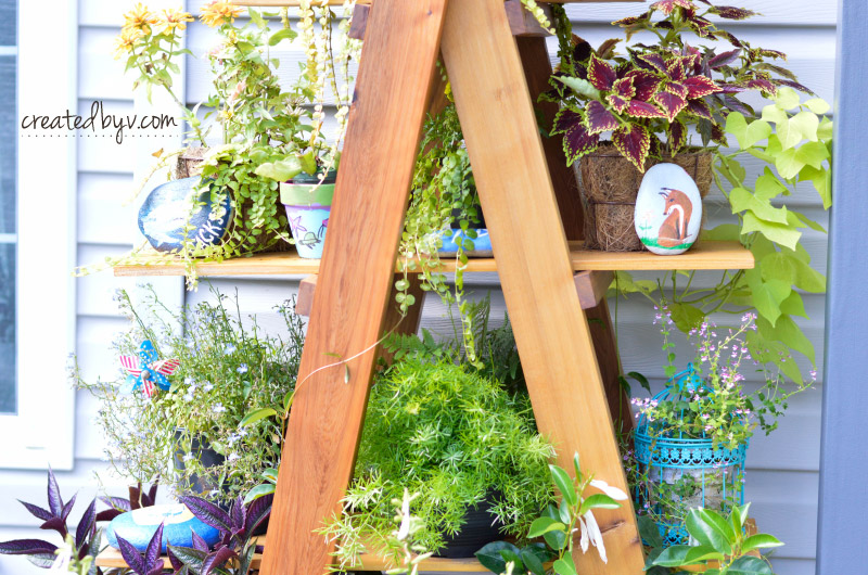 See how to build this A-frame folding plant stand out of western red cedar to beautifully display your plant collection!